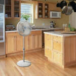 LASKO 16" PERFORMANCE PEDESTAL FAN - Image 4
