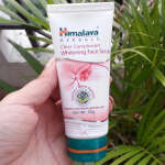 HIMALAYA CLEAR COMPLEXION BRIGHTENING MULETHI FACE SCRUB 50 ML | IND-5047170 - Image 3